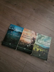Heirs of Ireland Novels Flight of the Earls, In Golden, SongsMichael K Reynolds - Bild 1 von 4