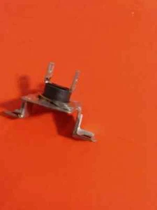 137032600 FRIGIDAIRE ELECTRIC DRYER HIGH LIMIT FUSE	 - Picture 1 of 1