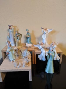 12 Asst. Figures Hawthorne Village Christmas Tree Nativity Thomas Kinkade - Picture 1 of 9