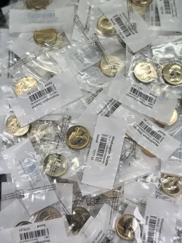 ☆1 Coin from Lot☆ Random Date UNC Clad Washington Quarter--Sealed Littleton Pack Cover