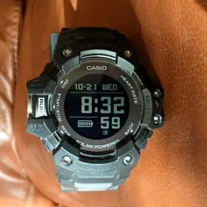 CASIO G-SHOCK G-SQUAD GBD-H2000-2 Smart Watch Solar GPS USB from Japan USED - Picture 1 of 2