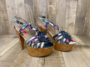 Betsey Johnson Damen-Plateausandale mit Blumenmuster und Blumenapplikation Größe 6 - Bild 1 von 16