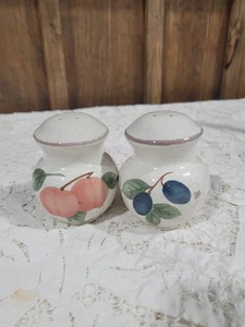 Salero y pimentero vintage Mikasa Country Classics para frutas - Imagen 1 de 5