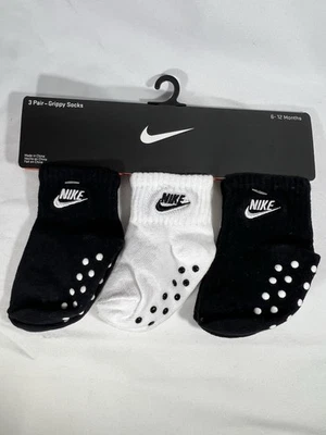 Nike Baby 3 Pk Negro Blanco Tobillo Swoosh Logo Pinza Calcetín Conjunto 6-12 Meses Foto 1 de 4