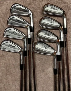 Titleist 716 CB Iron Set 8pcs 3-9, PW Dynamic Gold AMT S200 Flex S - Picture 1 of 7