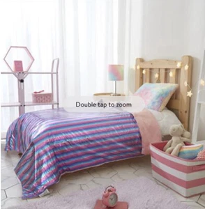 Your Zone Glimmer Throw Reverse to Super Soft Sherpa, Polar Pink. Brand New!! - Picture 1 of 2