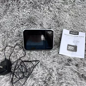 La Crosse Technology Projection Alarm Clock with Indoor Temp Tested W85923V4 - Picture 1 of 7