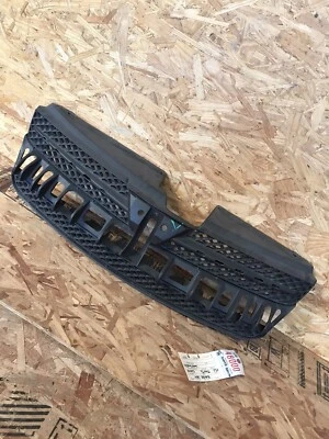 Toyota Sienna 2004 2005 parrilla del radiador delantero negro OEM 53111 AE010 Foto 1 de 4