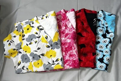 Prints by Maven Lot Of 4 V-Neck Scrubs 2 Pocket Nurse Tops Size X-Sm All Floral - Image 1 of 4