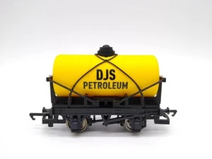 Hornby DJS Petroleum Tank Wagon - OO - (Unused) Mint Condition - Picture 1 of 7