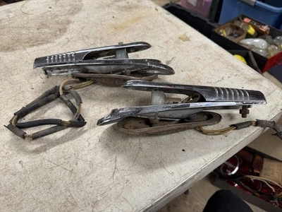 Buick 1949 guardabarros luces de estacionamiento intermitentes par '49 Foto 1 de 4