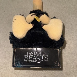 COLECCIONES NOBLES FB NIFFLER PELUCHE 24CM Totalmente Nuevo - Imagen 1 de 7