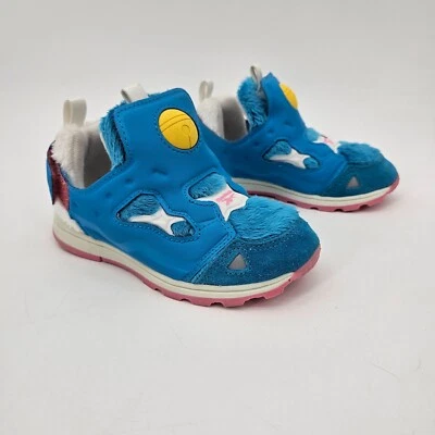 Sapatos infantis Reebok Doraemon x Instapump Fury tamanho 9 azul branco ATMOS GV7285 - Imagem 1 de 4
