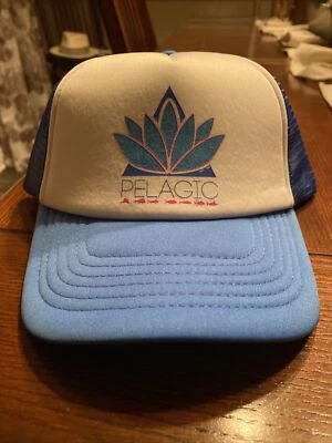 Sombrero de camionero de espuma para mujer PELAGIC ajustable azul TRUCKER SNAP Foto 1 de 3