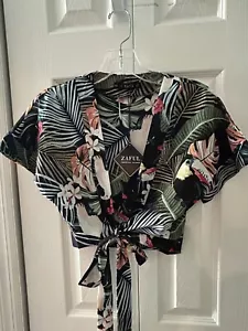NWT Zaful Women's Short Sleeve Tropical Print Tie Wrap Crop Top Blouse Size 8 - Picture 1 of 6