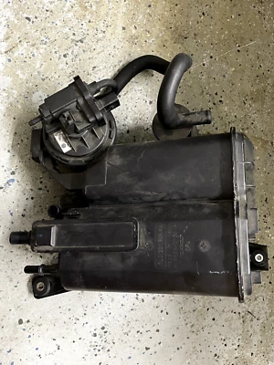 Porsche Cayenne S 2008 fabricante de equipos originales - bote de vapor de carbón/combustible Foto 1 de 4