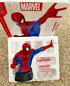 Suave Gigante Marvel Spider-Man Mini Busto Clásico Traje Rojo y Azul Escala 1/6 Nuevo - Imagen 1 de 3