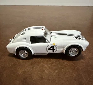 Carrera 1/32 Shelby Cobra 289 slot car 27411 - Picture 1 of 6