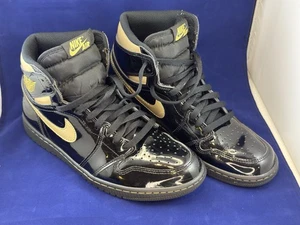 Nike Air Jordan 1 Retro High OG Men's Size 9 US 555088-032 Black Metallic Gold - Picture 1 of 15