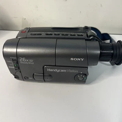 Sony CCD-TRV22 Video 8 Camcorder - Parts Only - Image 1 of 4