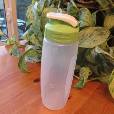 Rubbermaid бутылка для воды напиток контейнер 20 унций откидная крышка 7F74 зеленый белый - Изображение 1 из 4