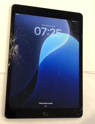 Apple iPad 9th Gen. 10.2” 256GB, Wi-Fi + 4G (Unlocked) - Space Grey READ DESCR - Image 1 of 4