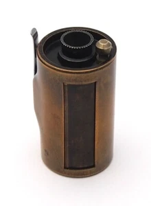 Bote de película recargable Leica Z - FILCA - Distribuidor del Reino Unido - Imagen 1 de 4