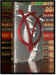 V For Vendetta 30th Anniversary Sealed Deluxe Collectible Illustrated Hardback - Picture 1 of 10