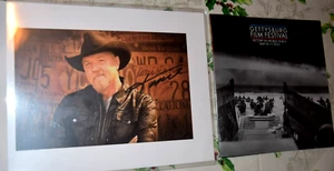 TRACE ADKINS AUTOGRAPHED COLOR PICTURE (8"x10"), signed Gettysburg Film Festival - Picture 1 of 7