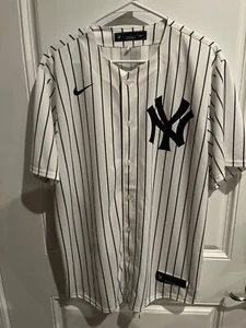 Nike Authentic NY Yankees Home White Pinstripe Jersey Engineered Men's Sz Medium - Picture 1 of 4
