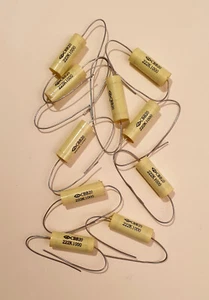 10 CONDENSATEURS POLYPROPYLENE HAUTE TENSION 2,2nF - 1000V - Picture 1 of 1