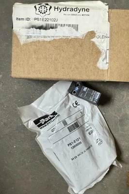 1238566 PARKER PS1E22102J / PS1E22102J  PS1-E121 + P2E-KS32B1 HYDRADYNE NO 12VDC - Image 1 of 4