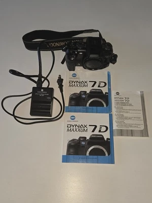 Konica Minolta MAXXUM 7D 6.1MP Digital SLR Camera - Black W/ Memory Card - image 1 of 4