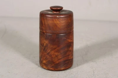 A VERY RARE 18TH C TURNED COVERED SPICE TEA CANISTER IN FANTASTIC BURLED WALNUT - Image 1 of 4