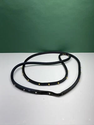 Cadillac SRX 2010-2016 puerta trasera izquierda sello meteorológico carrocería montado OEM Foto 1 de 4