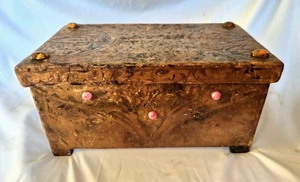 Caja de cuero con cabujones de vidrio con movimiento artesanal original Art's and Crafts - Imagen 1 de 15