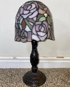 Lampe à bougie en verre teinté eau de rose PartyLite à la retraite 13" - Photo 1/6