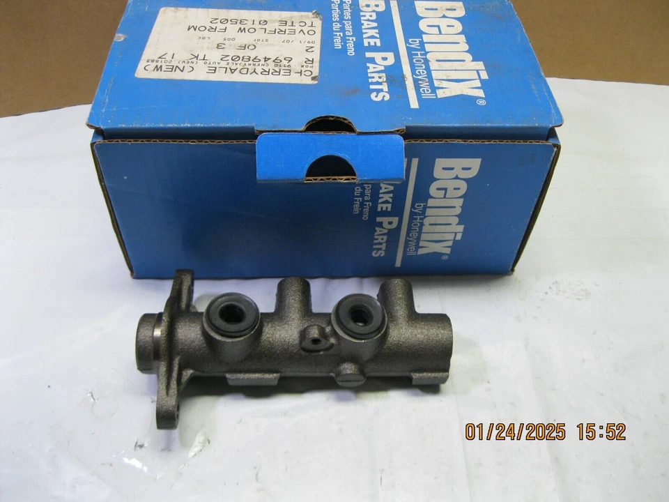 Bendix 13015 Brake Master Cylinder (no reservoir) - Изображение 1 из 4