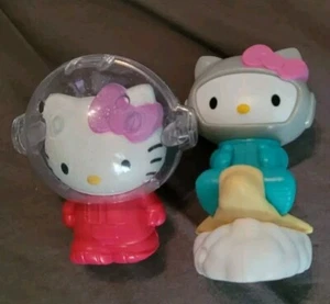Hello Kitty Astronaut Happy Meal McDonald's 2016 und Auf Space Shuttle - Bild 1 von 10
