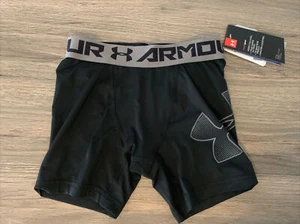 Under Armour Boys Heatgear Armour Mid Shorts, Black /Graphite, Youth Small New - Picture 1 of 10