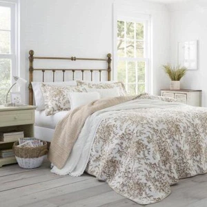 Laura Ashley Quilt King Bedford Floral Toile Print Reversible (3-pieces) Brown - Picture 1 of 5