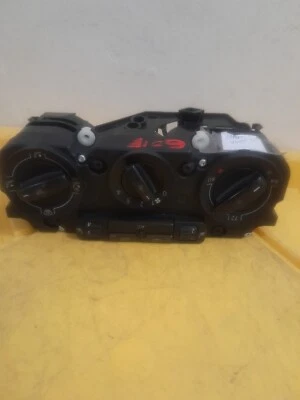 2002 Volkswagen Golf A/C Climate Control - Image 1 of 3