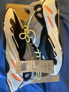 Yeezy Boost 700 WaveRunner size 11 - Picture 1 of 6