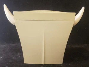 Rare Alessi Mr MeuMeu Cheese Grater, Brown, by Philippe Starck - Picture 1 of 3
