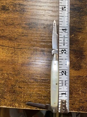 E.C. Simmons Keen Kutter Mother of Pearl 2 Blade Knife USA - Image 1 of 4