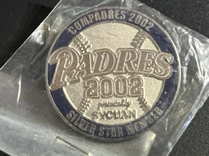 2002 Padres Compadres Silver Star Member Collector Pin - Picture 1 of 2