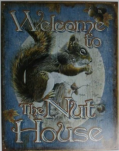 Réplica Vintage Letrero de Metal Lata Bienvenido a la Casa de Nueces Hogar Dulce Hombre Cueva 1824 - Imagen 1 de 1