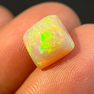 2.90 Cts Amazing Natural Ethiopian Welo Fire Opal Cabochon Square Shape Gemstone - Picture 1 of 10
