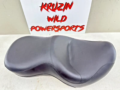 Harley Dyna 1999 fabricante original HD asiento de conductor pasajero sillín negro nuevo en stock Foto 1 de 4