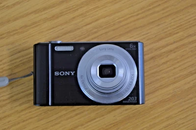 Sony Digital Camera Cybershot DSC-W810 20.1MP - FAULTY #300 - Image 1 of 4